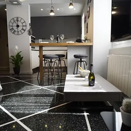Apartment Dimore Genovesi 1 *